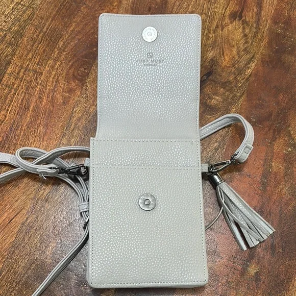 Just Must Small Bunny Crossbody Bag - Picture 7 of 11